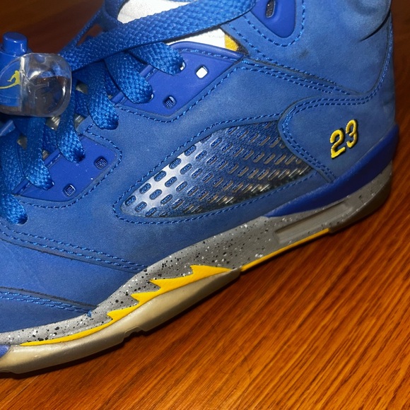 Air Jordan 5 Retro ‘Laney’ - Picture 3 of 5